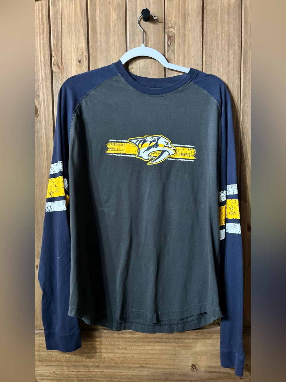NHL Predators Long Sleeve Raglan Tee - Navy/Gray/Yellow Graphic